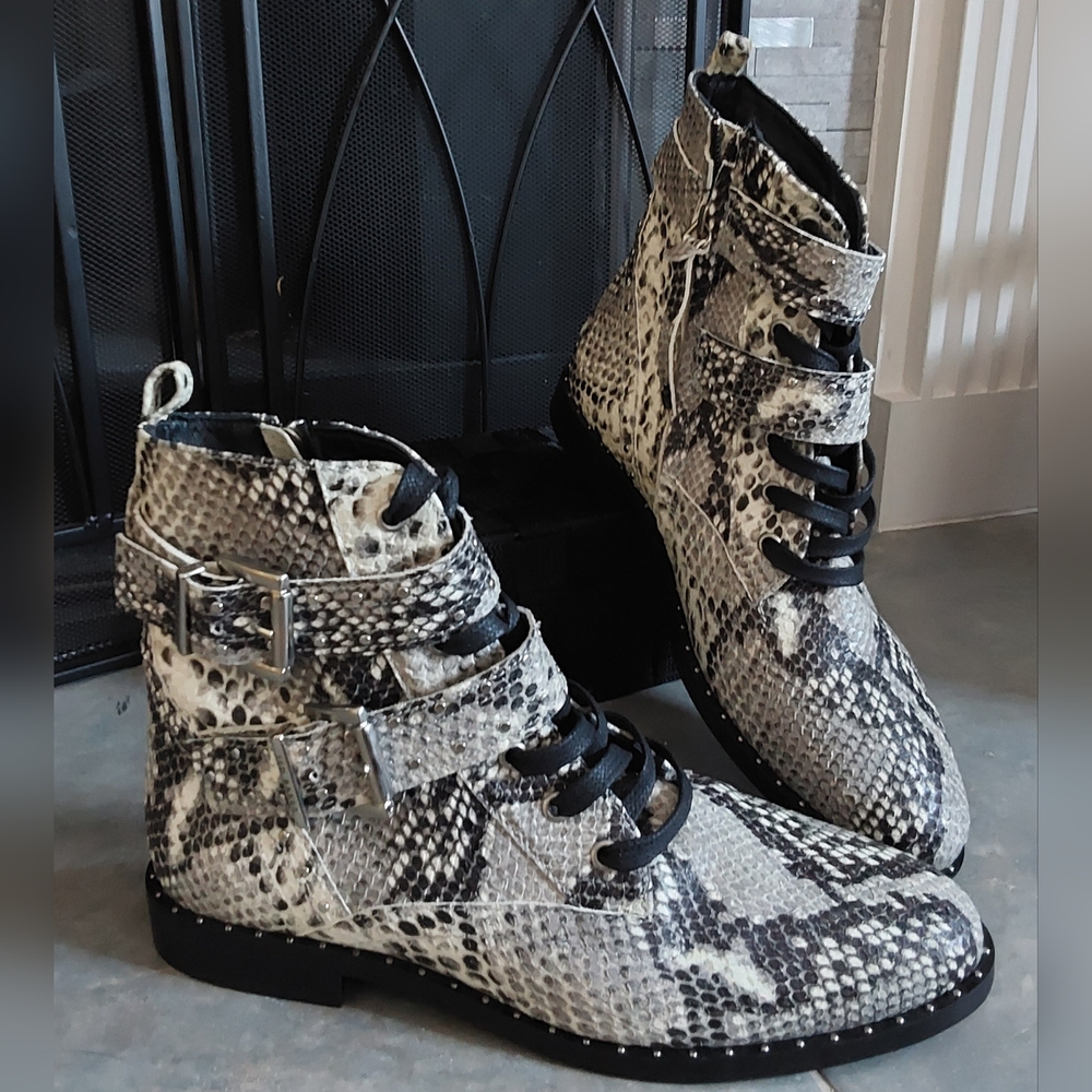 TED BAKER MOTO REPTILE STUDDED BOOT 8